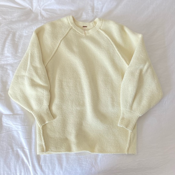 Butter yellow soft sweater by Free People - Picture 1 of 5